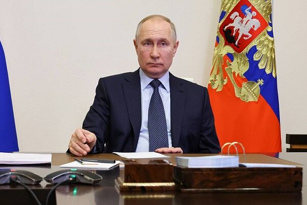 پوتین: روسیه بخش گازی خود را با وجود تحریم ها توسعه می دهد