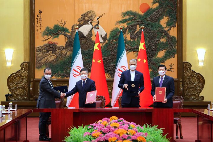 Iran, China sign 20 cooperation documents, MoUs