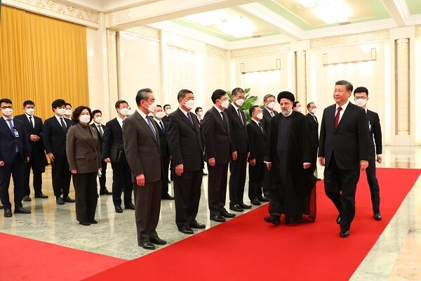Cumhurbaşkanı Reisi, Çin'de resmi törenle karşılandı