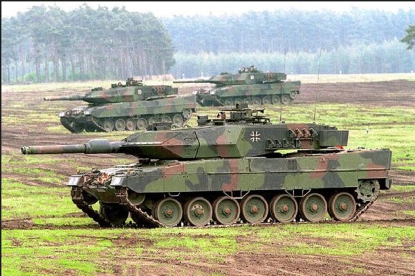 اروپا ۹۰ تانک لئوپارد راهی اوکراین می کند