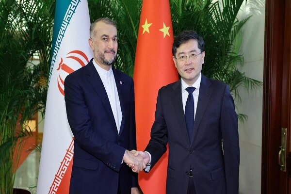 ایران چین کے ساتھ تعلقات کے فروغ کو بہت اہمیت دیتا ہے، امیر عبداللہیان