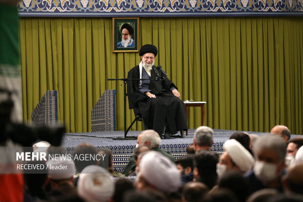 Ayetullah Hamanei, Tebriz halkı ile görüştü Ayetullah Hamanei, Tebriz halkı ile görüştü