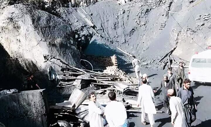 1 killed, 4 injured in coal mine explosion in NW Pakistan