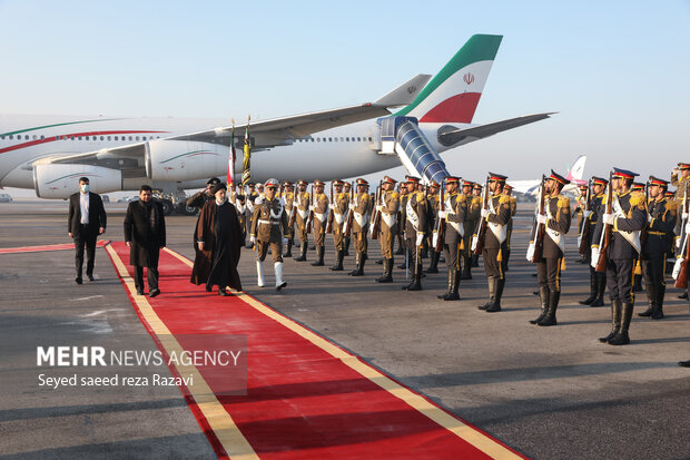 مراسم استقبال از رئیس جمهور در بازگشت از چین 13