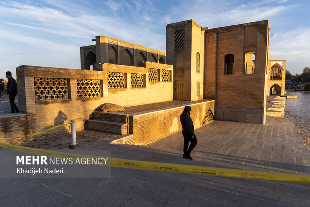 زایندهرود دوباره خاموش شد؛ برند گردشگری اصفهان بی روح است