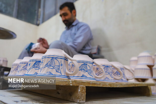 Pottery art in Meybod city of Yazd 