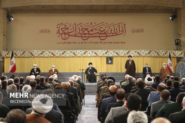 دیدار مسئولان نظام و سفیران کشورهای اسلامی با رهبر انقلاب 9