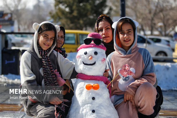 جشنواره آدم برفی در همدان