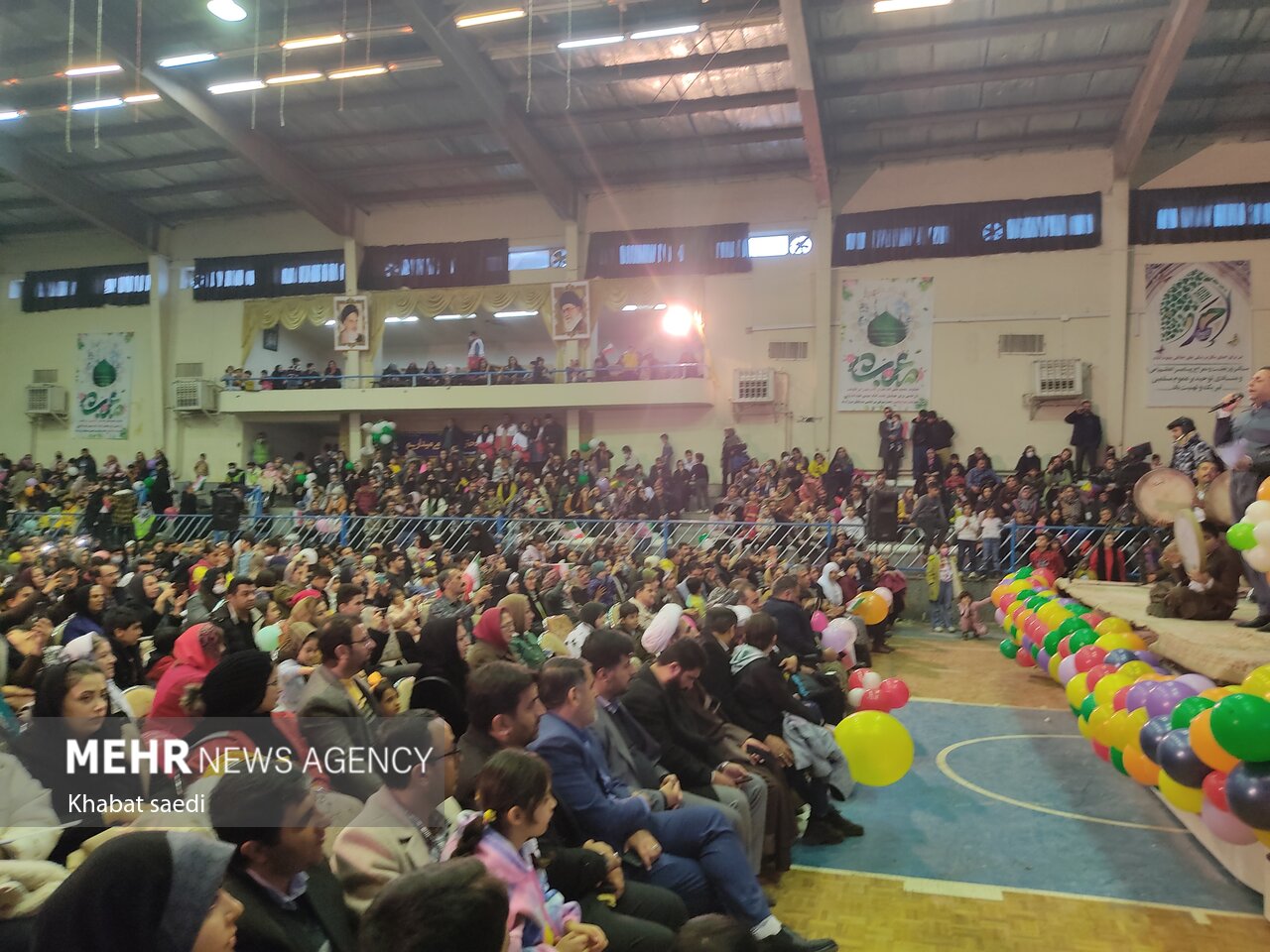 برگزاری جشن بزرگ مبعث پیامبر اکرم (ص) با حضور هزاران سنندجی