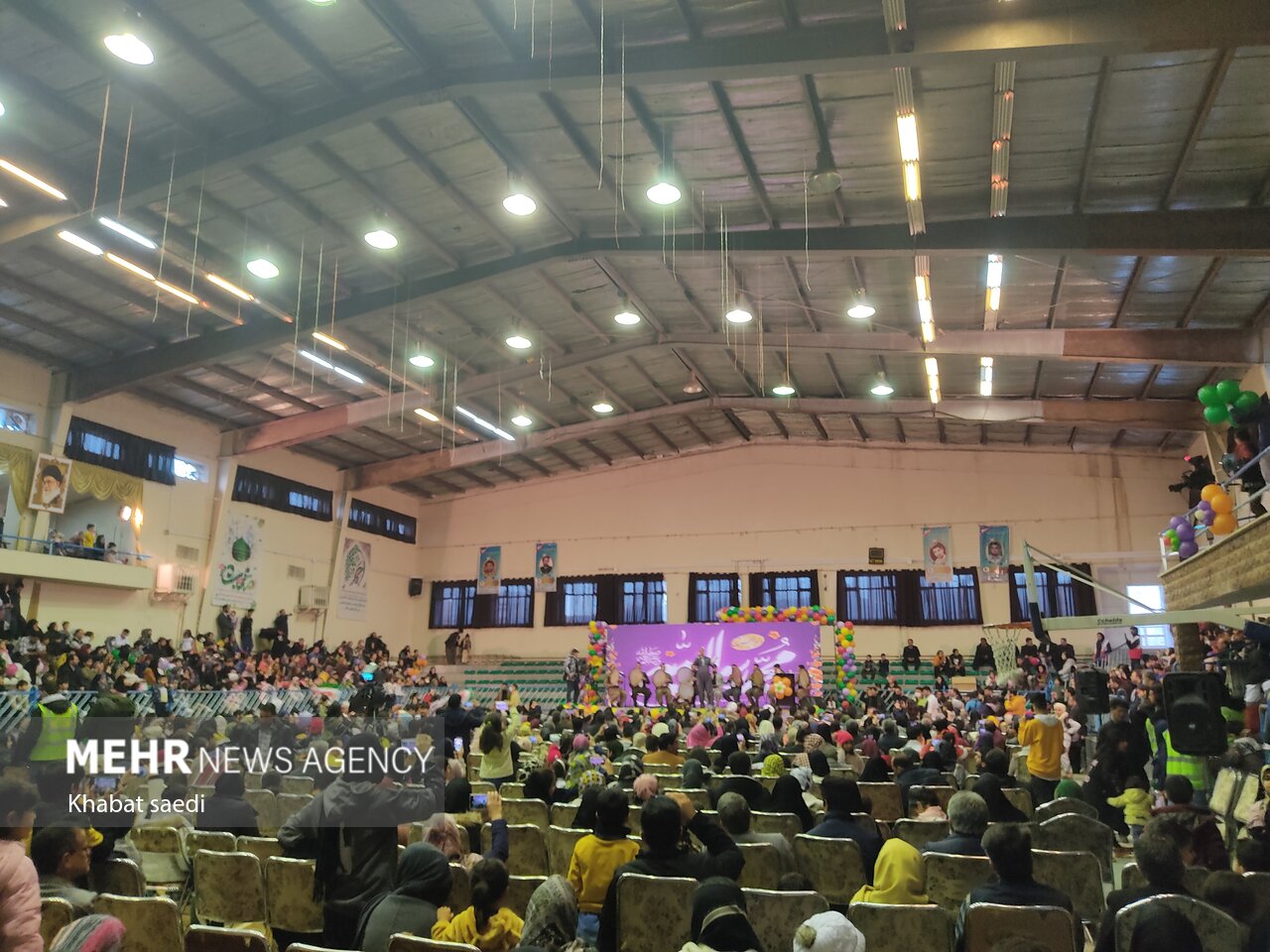 برگزاری جشن بزرگ مبعث پیامبر اکرم (ص) با حضور هزاران سنندجی