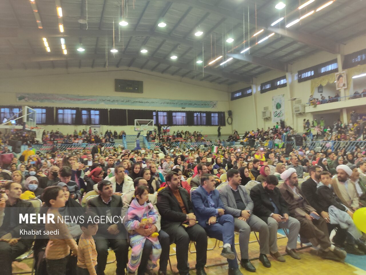 برگزاری جشن بزرگ مبعث پیامبر اکرم (ص) با حضور هزاران سنندجی