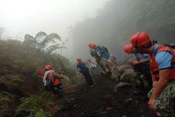 Plane crashes in Philippines, search underway for 4 on board