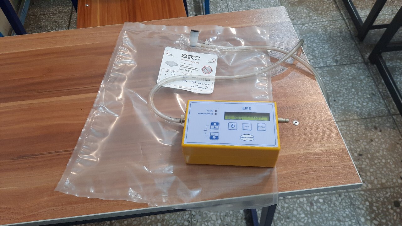 برنامه جدید برای کشف علت مسمومیت مرموز دانشآموزان قمی | نمونهبرداری از هوای محیط در مدارس قم آغاز شد + فیلم 2