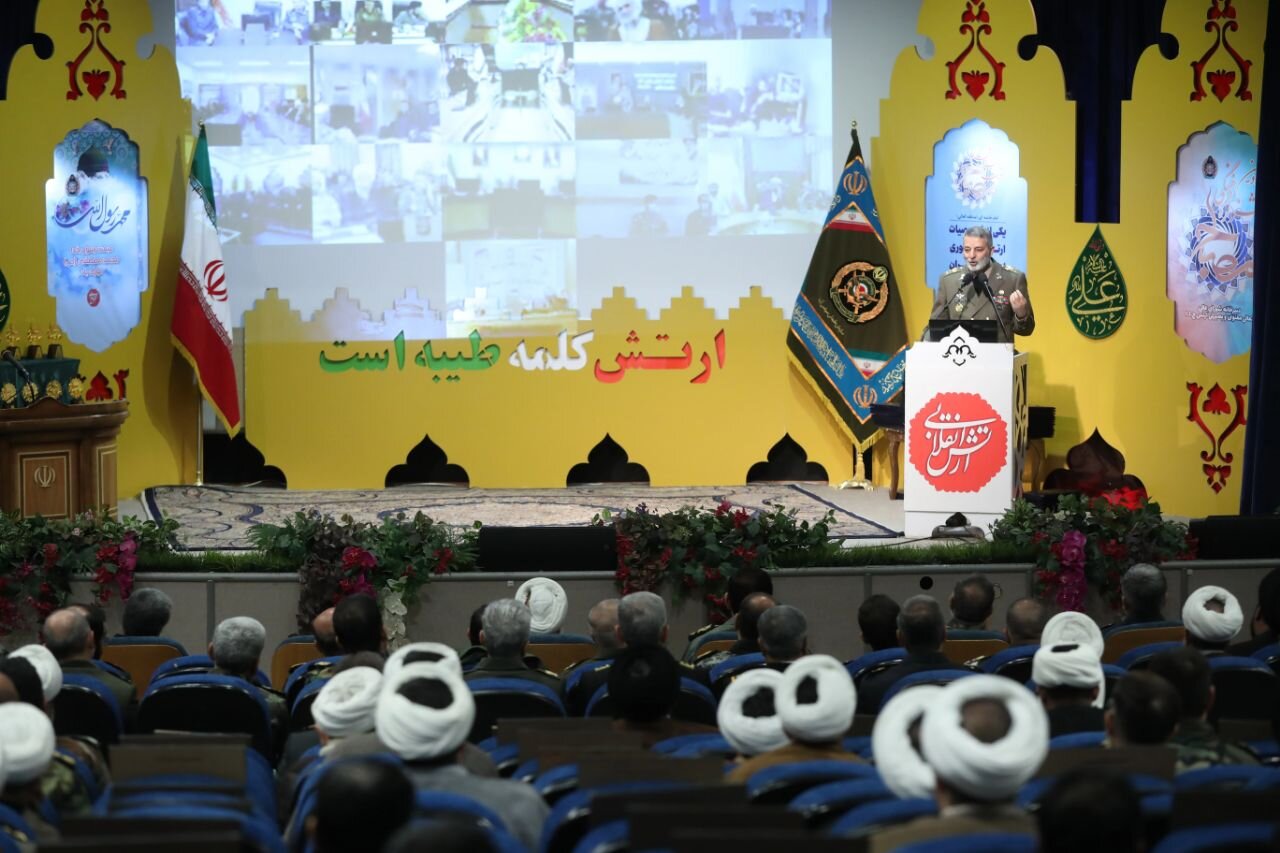 دومین جشنواره دوسالانه طرح‌های فرهنگی مصباح ارتش برگزار شد