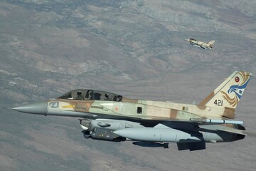 اسرائیل با چهار فروند اف۱۶ از بلندی‌های جولان به دمشق حمله کرد