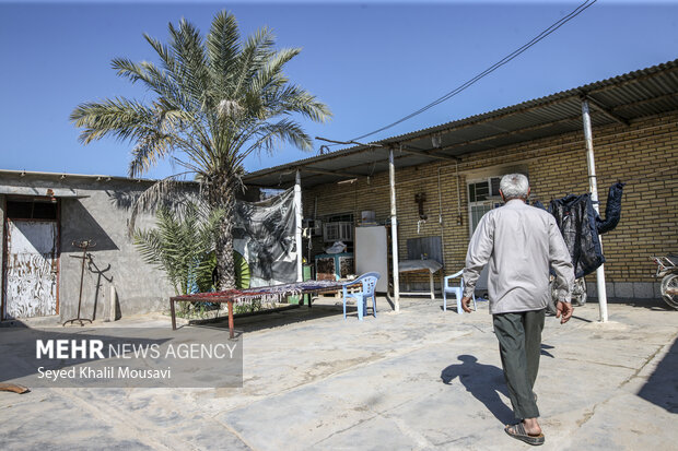 هنرمندی با دستان خالی