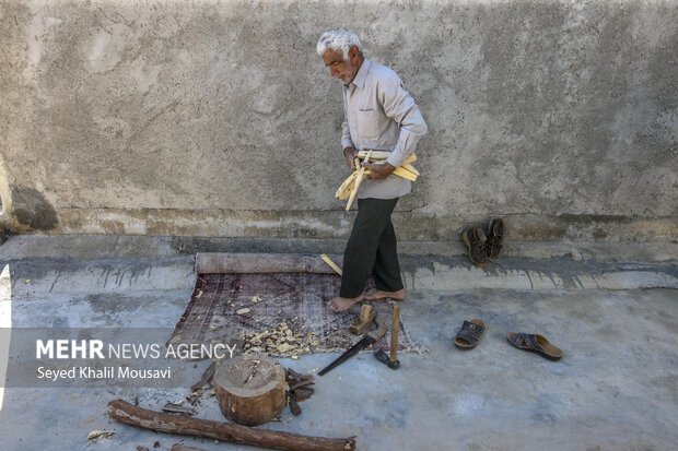 هنرمندی با دستان خالی