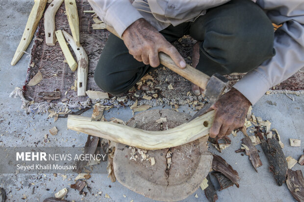 هنرمندی با دستان خالی