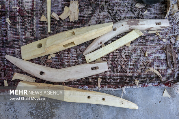 هنرمندی با دستان خالی