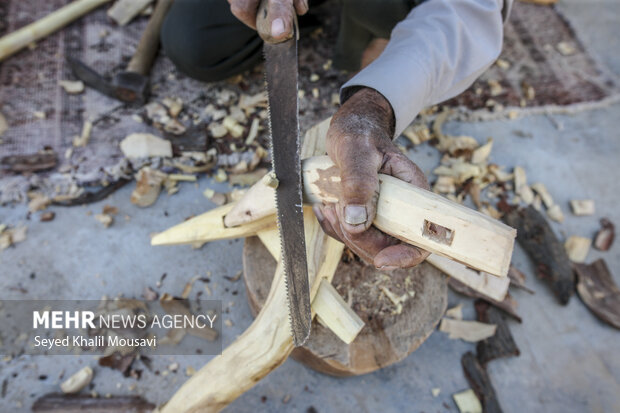 هنرمندی با دستان خالی