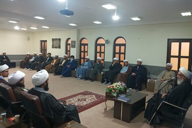 هوشمندی جامعه روحانیت در صحنههای ملی و بینالمللی کارساز است هوشمندی جامعه روحانیت در صحنههای ملی و بینالمللی کارساز است