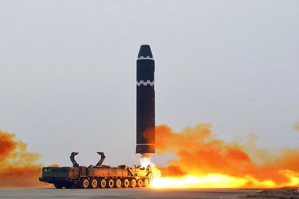 كوريا الشمالية تطلق "عدداً من صواريخ كروز" في البحر الأصفر