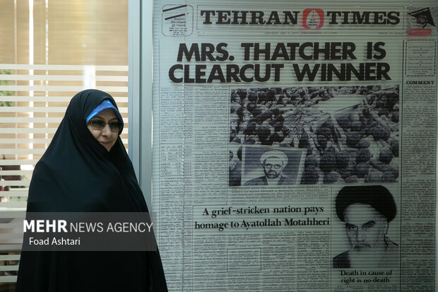 انسیه خزعلی معاون رئیس جمهور در امور بانوان در تحریریه روزنامه تهران تایمز حضور دارد