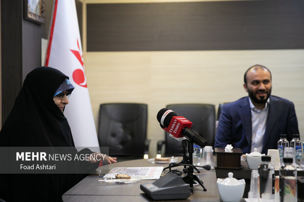 Vice president visits Mehr News Agency
