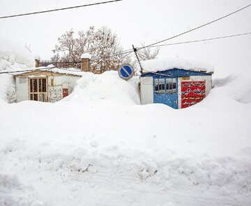 خسارت ۳۵۰ میلیارد تومانی به شهرستان فارسان در پی بارش برف