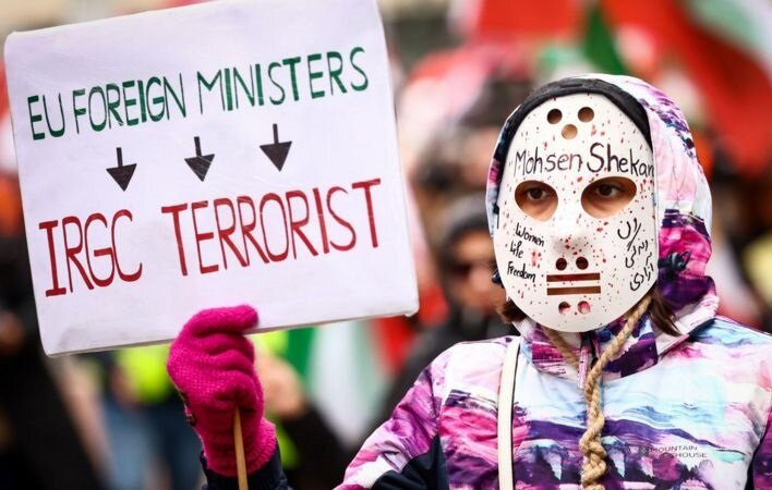 پرچم براندازان در دست تجزیهطلبان / چهره اپوزیسیون پشت نقاب آزادی 3
