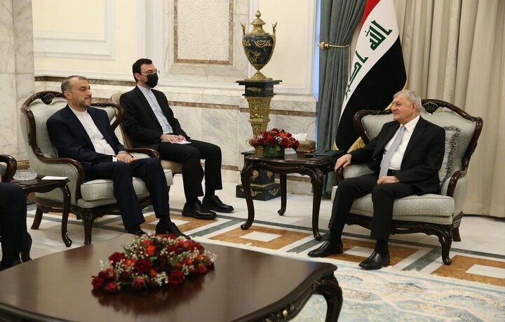 Iran FM confers on Tehran-Baghdad ties with Iraqi president 