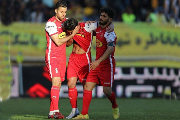 تصویری از اشکهای بازیکن مازاد پرسپولیس که فرشته نجات شد