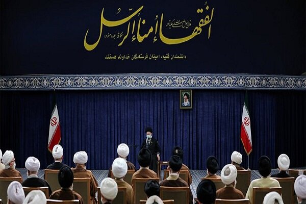 بنیه قوی مردمی نظام حجت را بر همه مسئولان و علما تمام کرده است بنیه قوی مردمی نظام حجت را بر همه مسئولان و علما تمام کرده است
