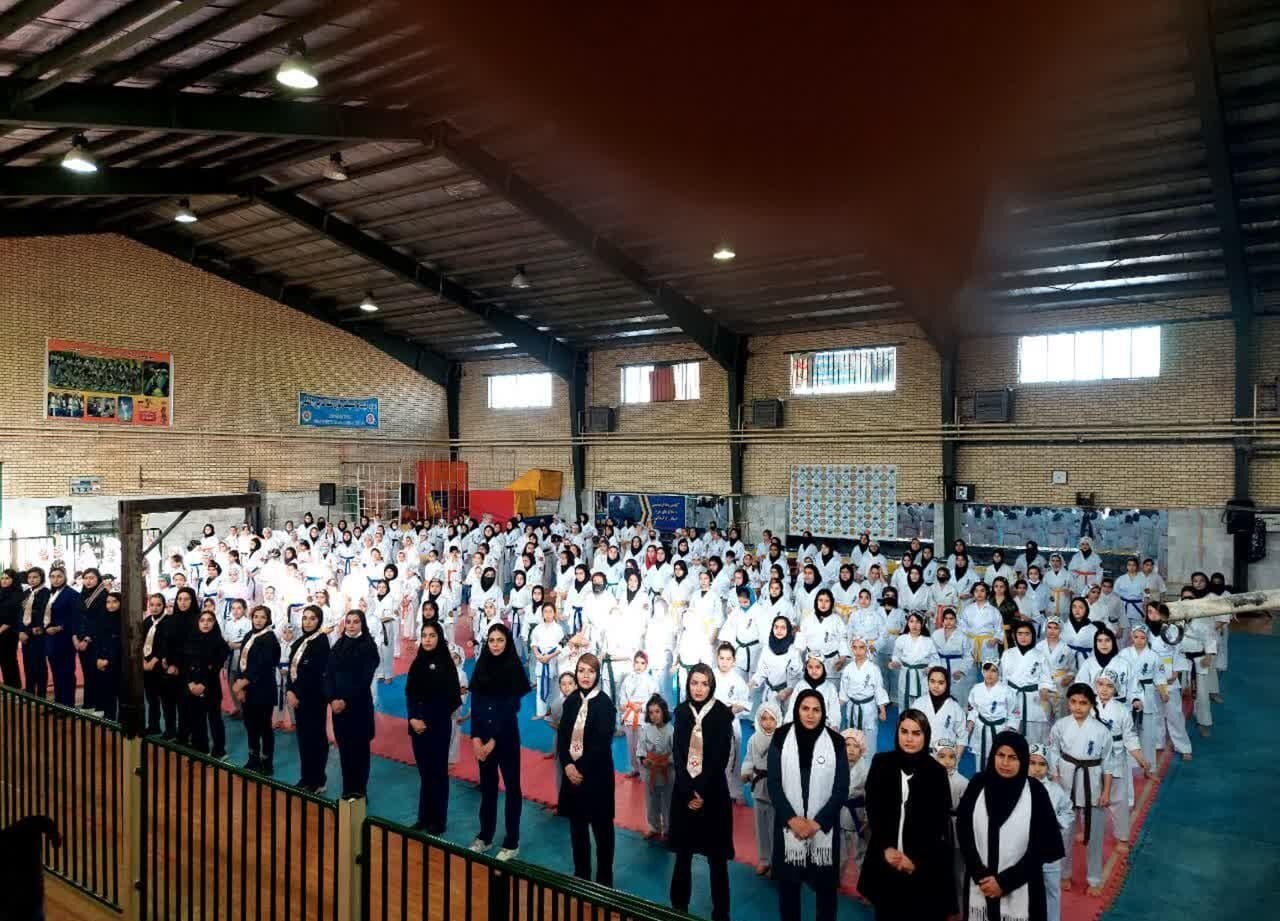 آغاز مسابقات کاراته روستاییان استان مرکزی در اراک