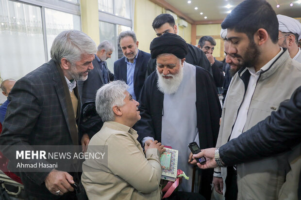 حمایت از دین و مقام ولایت دو انگیزه ایثار جانبازان حمایت از دین و مقام ولایت دو انگیزه ایثار جانبازان