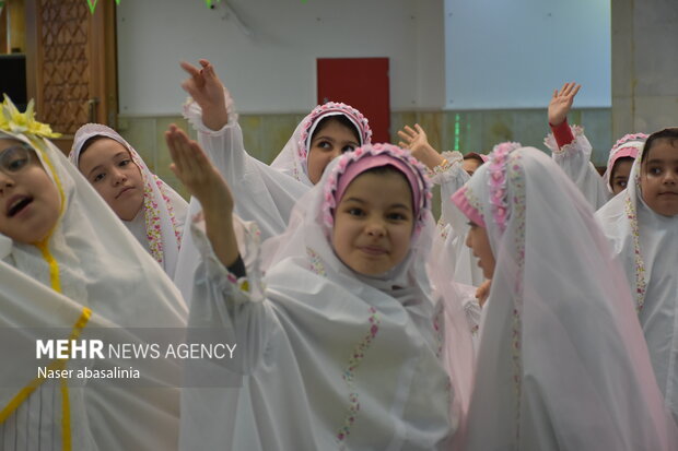 جشن تکلیف دانش آموزان کردستانی