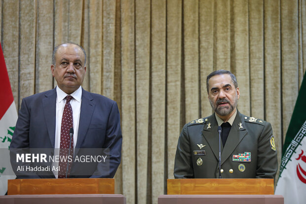 وزير الدفاع الايراني: مستعدون لتزويد العراق بخبراتنا العسكرية