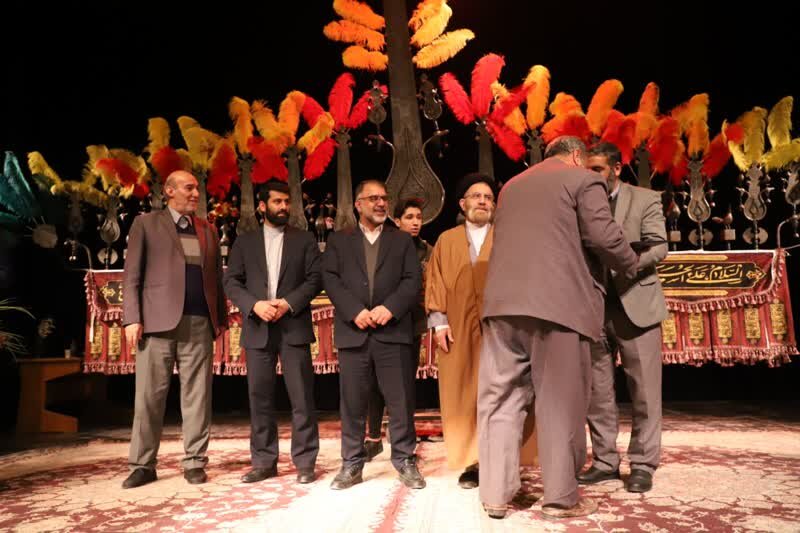 موکبداران مراسم اربعین امسال در لرستان تجلیل شدند