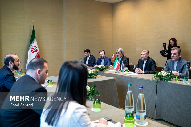 دیدار وزیر امور خارجه ارمنستان با وزیر امور خارجه ایران