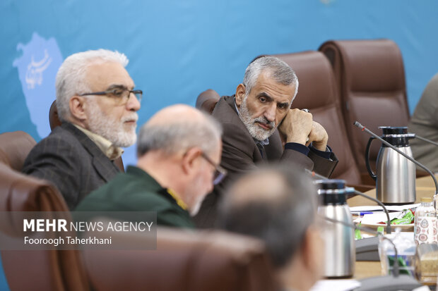 سید مجید میراحمدی معاونت امنیتی و انتظامی وزارت کشور در جلسه شورای توسعه و امنیت پایدار شرق و غرب حضور دارد