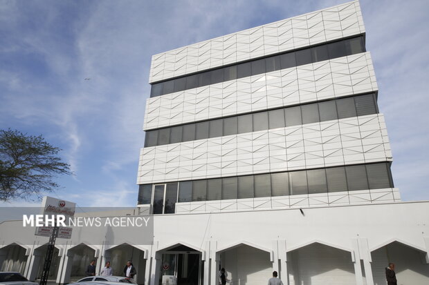 کلینیک تخصصی بوشهر همزمان با سفر رئیسجمهور افتتاح میشود