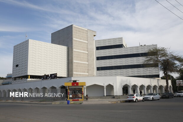 کلینیک تخصصی بوشهر همزمان با سفر رئیسجمهور افتتاح میشود