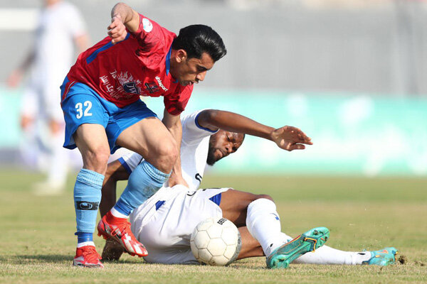 «کلانتری» بد موقع یقه استقلال را گرفت/ هدیه «خستهها» به مدعیان