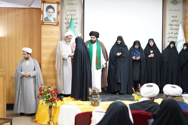 آیین اختتامیه جشنواره مهرواره بانور در همدان برگزار شد