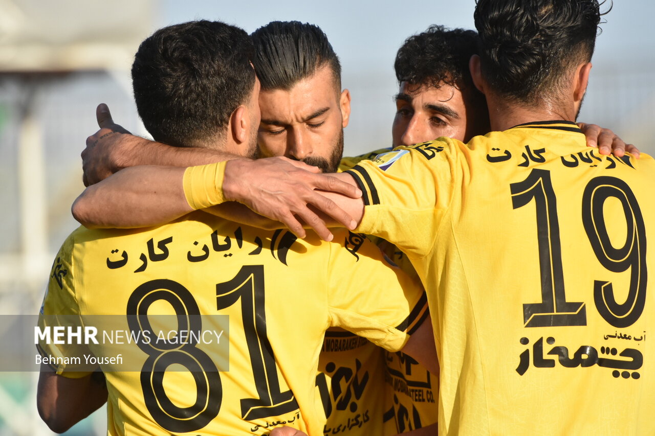 تساوی دو تیم آلومینیوم و سپاهان