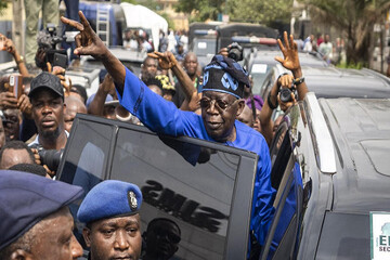 Nijerya'da Tinubu devlet başkanı seçildi