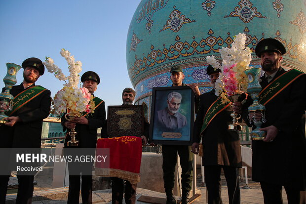 مسجد جمکران کے پرچم کی تبدیلی کی رسم
