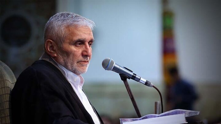 برگزاری مراسم هفتگی زیارت عاشورا با نوای منصور ارضی برگزاری مراسم هفتگی زیارت عاشورا با نوای منصور ارضی