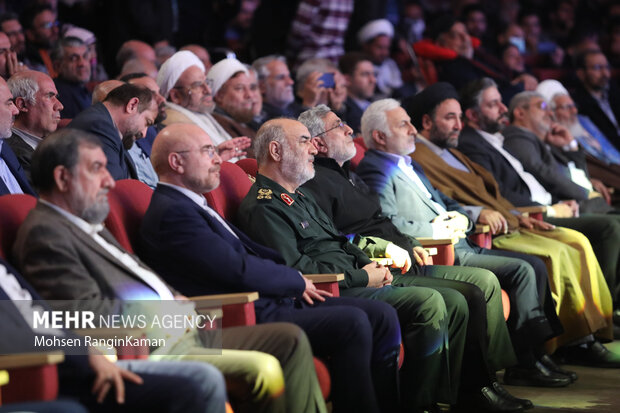 تہران میں شہید حمید اور مہدی باکری کی یاد میں تقریب منعقد

