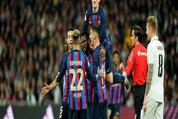 برشلونة يهزم ريال مدريد بعقر داره في ذهاب نصف نهائي كأس الملك